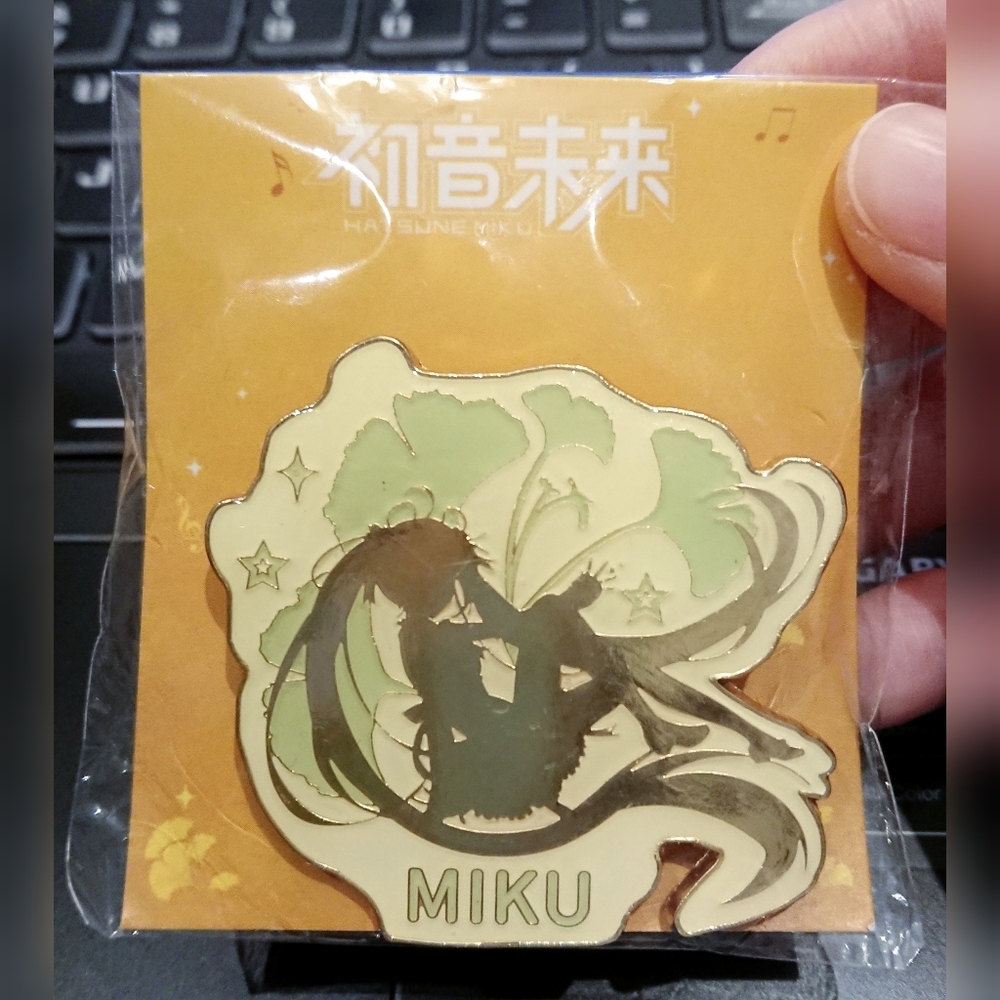 Vocaloid - Hatsune Miku Metal Pin - 3/$25